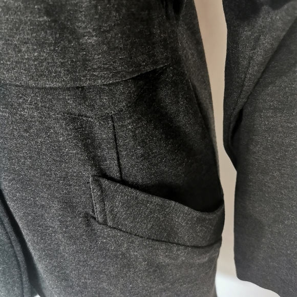 Cabi 1-Button Stretch Knit Coat in Dark Heathered Grey - Sz XS Open To Offers - Picture 3 of 10